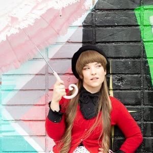 Meet your Posher, Fabienne